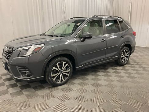 Used 2022 Subaru Forester Limited image 12