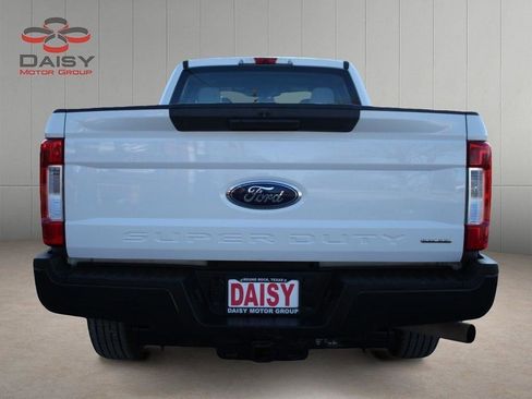 Used 2019 Ford F250 XL w/ Power Equipment Group image 6