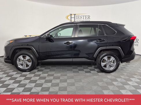 Used 2022 Toyota RAV4 LE AWD/4WD image 7