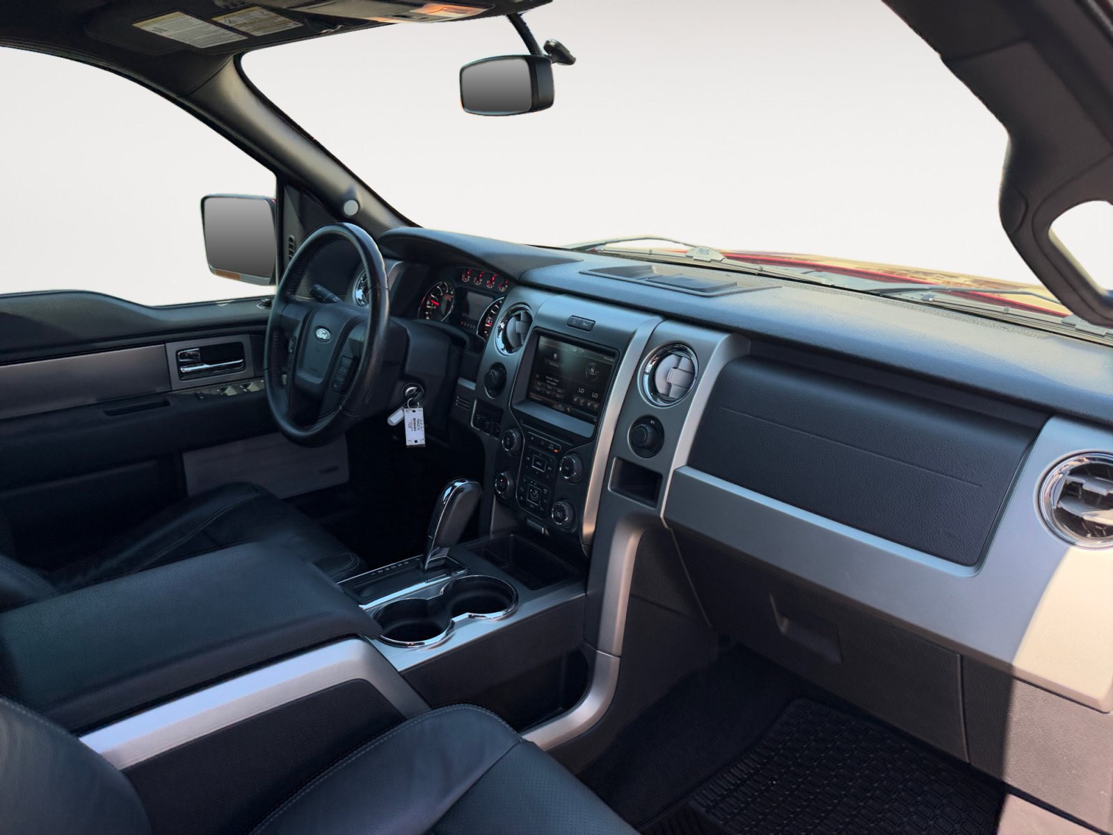 Used 2014 Ford F150 FX4 w/ Equipment Group 402A Luxury AWD/4WD image 15