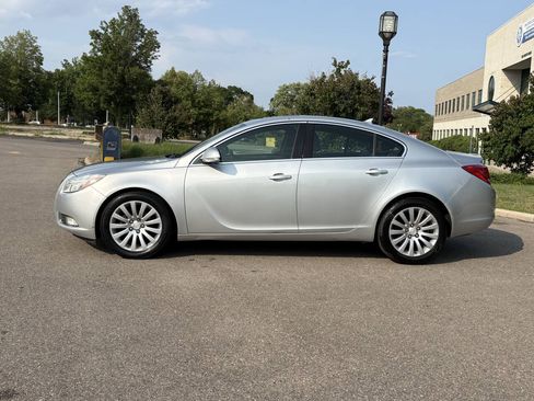 Used 2012 Buick Regal Leather FWD image 18