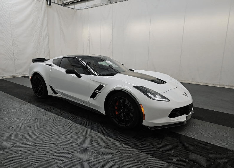 Used 2017 Chevrolet Corvette Grand Sport RWD image 3