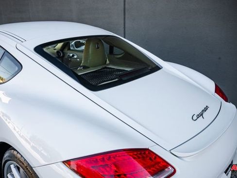 Used 2011 Porsche Cayman image 25