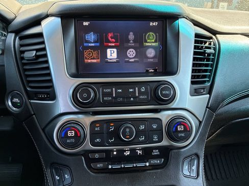 Used 2015 Chevrolet Tahoe LT w/ Luxury Package AWD/4WD image 19