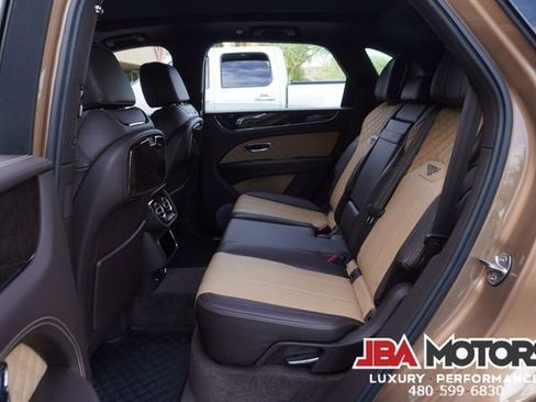 Used 2021 Bentley Bentayga image 87