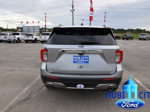 Used 2024 Ford Explorer Limited w/ Equipment Group 301A AWD/4WD image 4