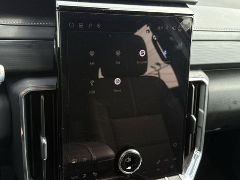 New 2026 GMC Acadia Elevation image 18