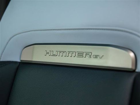 Used 2024 GMC Hummer EV 3X w/ Omega Edition image 18