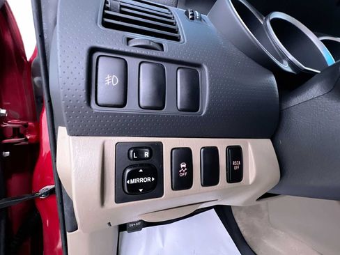 Used 2011 Toyota Tacoma 4x4 Double Cab w/ SR5 Pkg #2 image 16