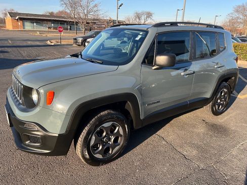 Used 2018 Jeep Renegade Sport w/ Power & Air Group AWD/4WD image 6