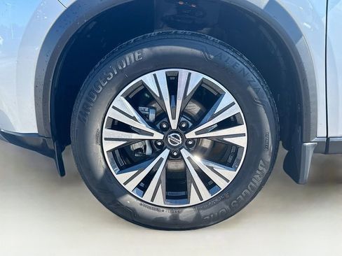 Used 2021 Nissan Rogue SV w/ Premium Package AWD/4WD image 30