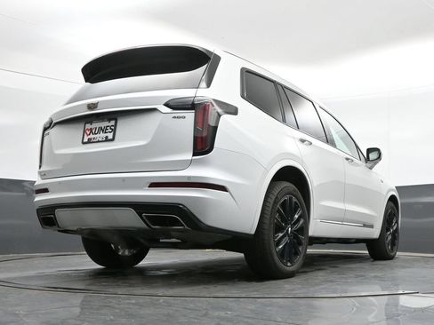 Used 2023 Cadillac XT6 Sport AWD/4WD image 40