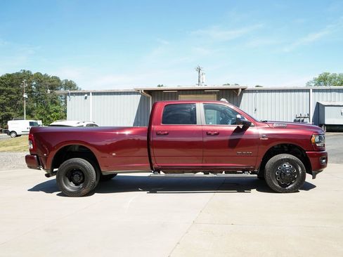 Used 2020 RAM 3500 Big Horn w/ Night Edition image 3