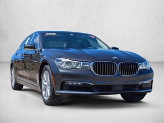 Used 2018 BMW 740e xDrive AWD/4WD video 3