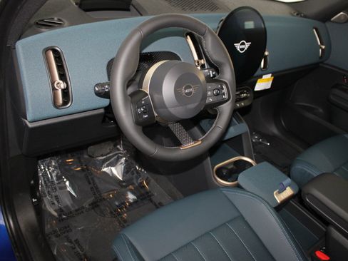 New 2026 MINI Cooper Countryman S w/ Comfort Package Max image 4