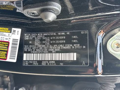 Used 2023 Toyota Highlander XLE AWD/4WD image 27