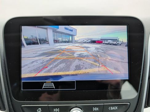 Used 2023 Chevrolet Malibu LT image 14