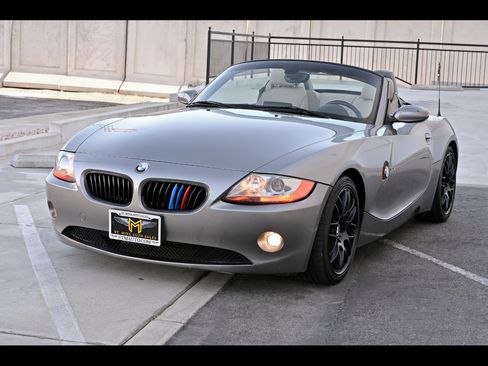 Used 2004 BMW Z4 3.0i RWD image 1