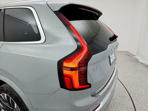 New 2026 Volvo XC90 B6 Plus w/ Protection Package Premier AWD/4WD image 28