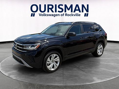 Used 2023 Volkswagen Atlas SE AWD/4WD image 2