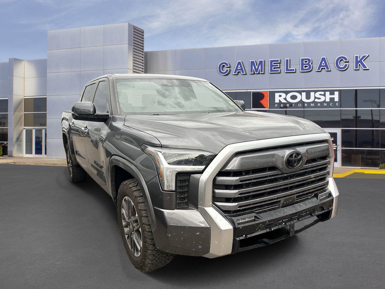 Used 2025 Toyota Tundra Limited AWD/4WD image 4