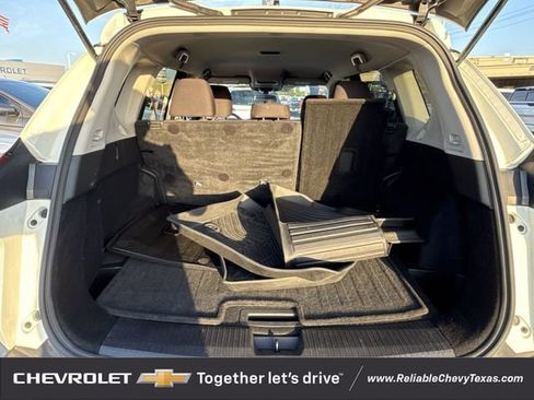 Used 2023 Nissan Rogue S AWD/4WD image 28