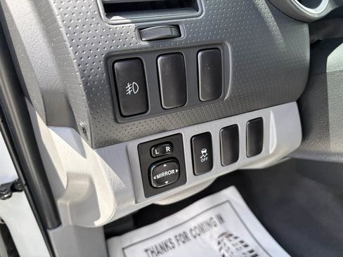 Used 2015 Toyota Tacoma PreRunner w/ SR5 Package image 30