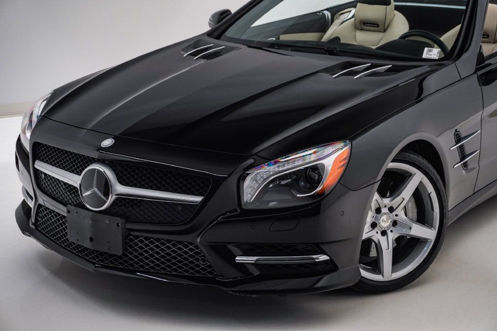 Used 2015 Mercedes-Benz SL 400 image 4