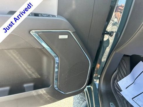 Used 2025 Chevrolet Silverado 1500 LT Trail Boss w/ LT Trail Boss Premium Package AWD/4WD image 14