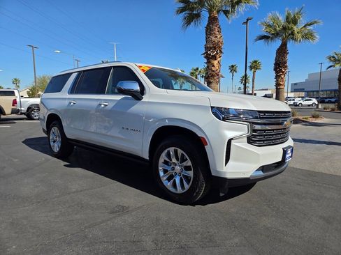 Used 2023 Chevrolet Suburban Premier image 1