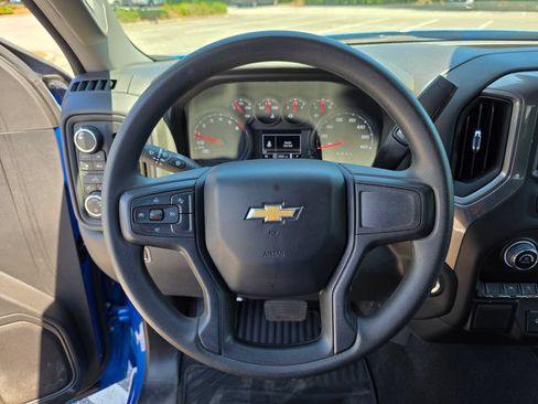 Used 2025 Chevrolet Silverado 1500 Custom AWD/4WD image 22
