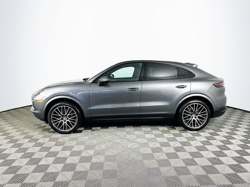 Used 2021 Porsche Cayenne Coupe image 4