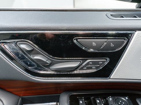 Used 2024 Lincoln Navigator Reserve w/ Equipment Group 201A image 14