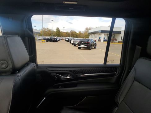 Certified 2024 GMC Yukon XL Denali w/ Max Trailering Package image 12