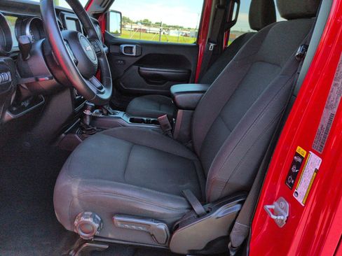 Used 2022 Jeep Wrangler Unlimited Sport AWD/4WD image 15