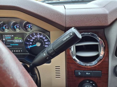 Used 2014 Ford F250 King Ranch w/ King Ranch w/Chrome Package image 21