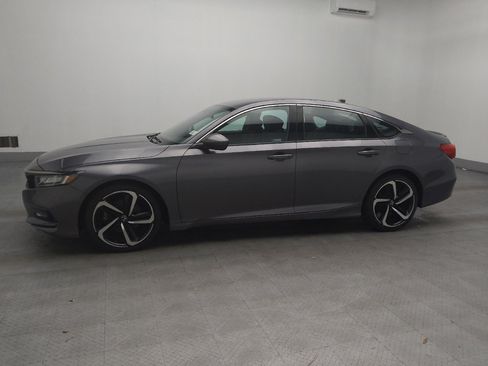 Used 2019 Honda Accord Sport image 2