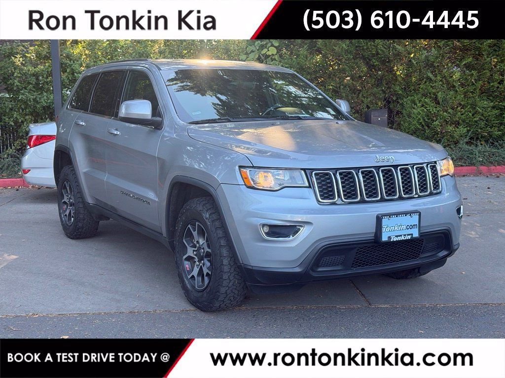 Used 2017 Jeep Grand Cherokee Laredo AWD/4WD image 1