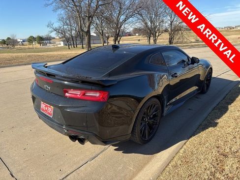Used 2018 Chevrolet Camaro ZL1 image 3