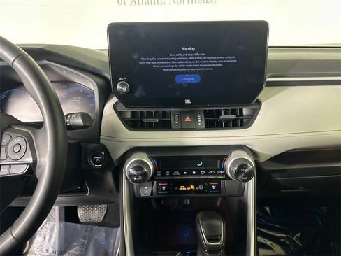 Used 2023 Toyota RAV4 Limited image 28