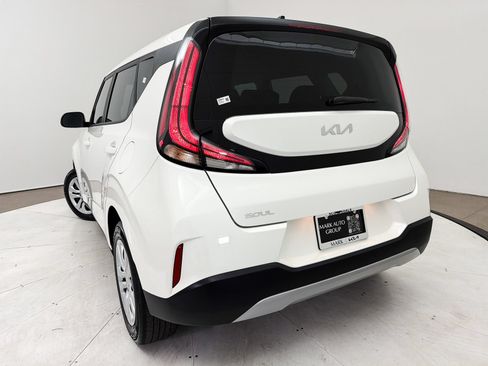 Certified 2025 Kia Soul LX FWD image 6