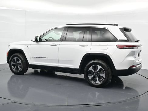 Used 2024 Jeep Grand Cherokee Limited 4xe AWD/4WD image 3