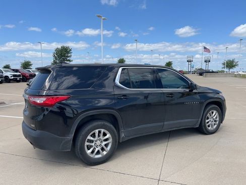 Used 2021 Chevrolet Traverse LS FWD image 5