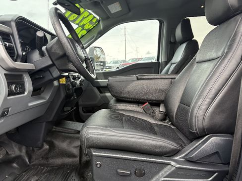 Certified 2024 Ford F350 XLT image 16