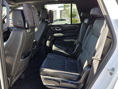 Used 2023 Chevrolet Tahoe LT w/ Luxury Package AWD/4WD image 11