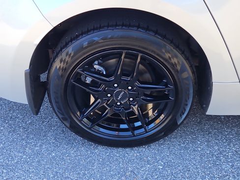 Used 2024 Toyota Corolla SE image 9