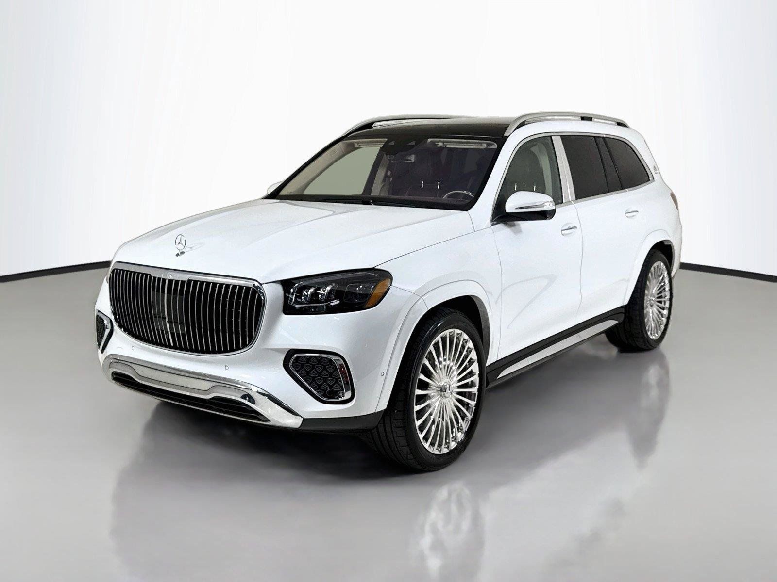Used 2025 Mercedes-Benz Maybach GLS 600 4MATIC image 10