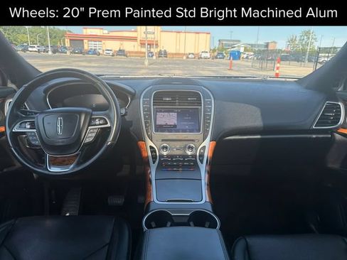 Used 2020 Lincoln Nautilus Reserve AWD/4WD image 15