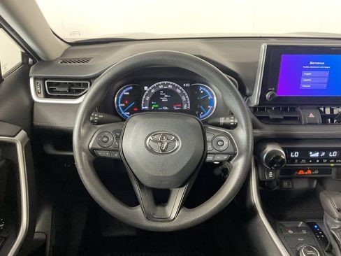 Used 2023 Toyota RAV4 LE AWD/4WD image 12