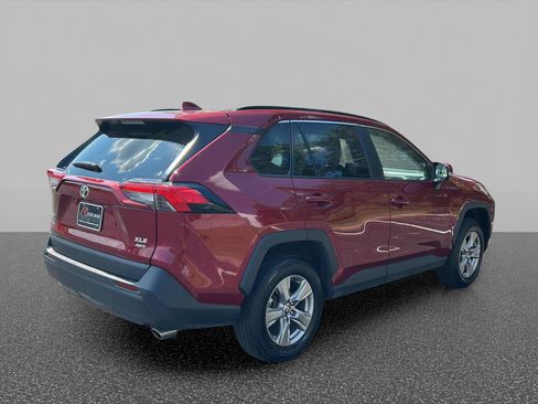 Used 2025 Toyota RAV4 XLE AWD/4WD image 6